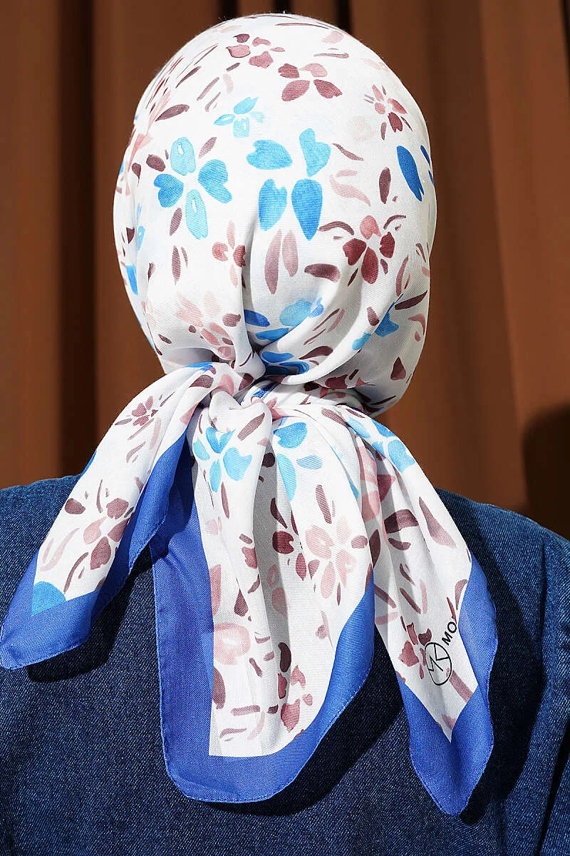 Lumea Patterned Soft Scarf Blue - Image 3