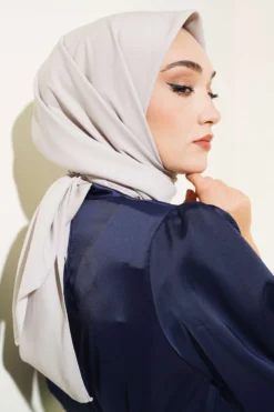 Alternative view of Madinah Silk Scarf Beige