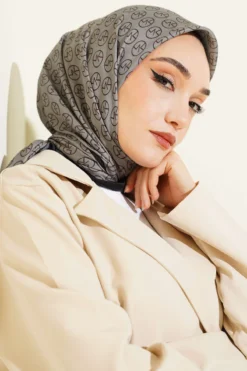 Alternative view of Soft Scarf