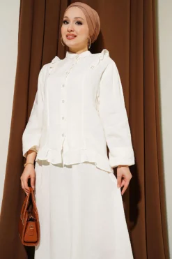 Alternative view of Ruffled Shoulder Muslin Skirt Two-Piece Set Ecru