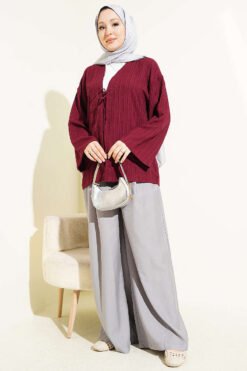 Vista alternativa di Laced Front Tree Bark Kimono Burgundy