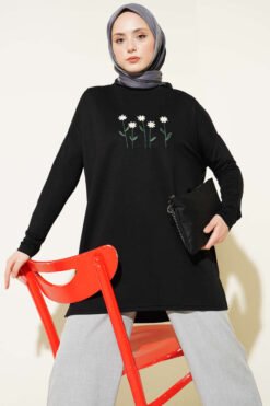 Embroidered Daisy Tunic Black