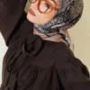 Authentic Patterned Scarf - Imagen 2