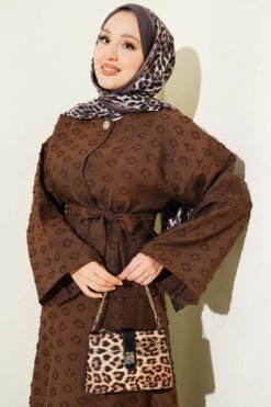 Vue alternative de Oval Fringed Belted Skirt Set Brown