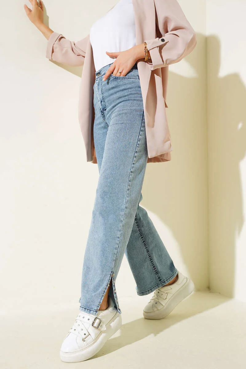 Jeans with Side Stone Detail - الصورة 5