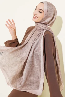 Soft Paisley Motif Scarf Beige