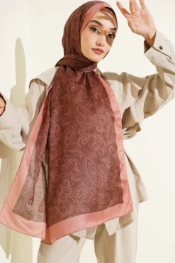 Alternative view of Soft Paisley Motif Scarf Brown
