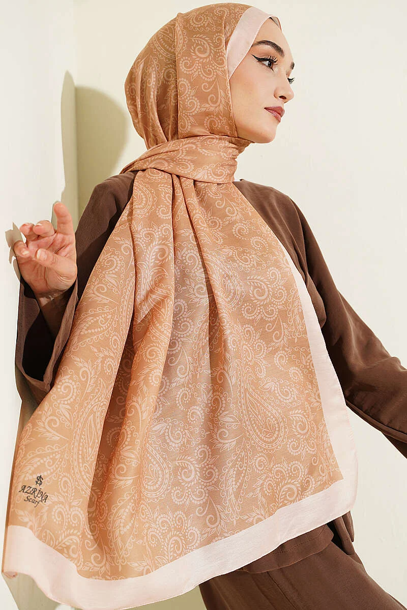 Soft Paisley Motif Scarf