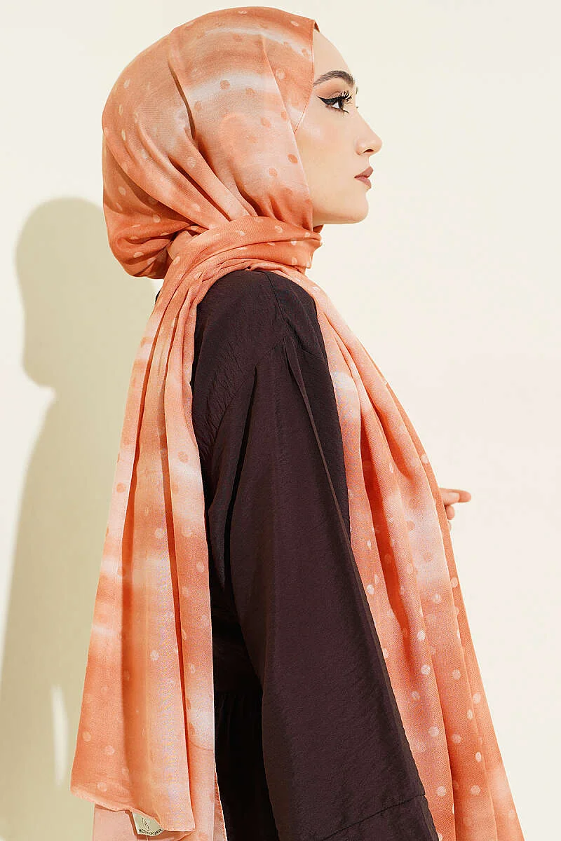 Polka Dot Gradient Shawl Camel - immagine 3