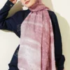 ⁦Polka Dot Gradient Shawl⁩ - الصورة ⁦2⁩