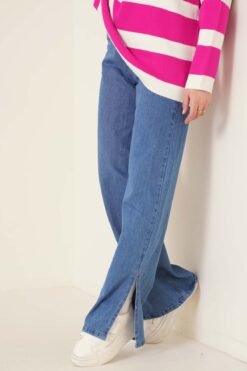 Loose Split Mid Jeans