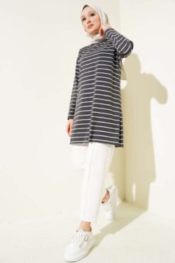 منظر بديل لـ Striped Tunic