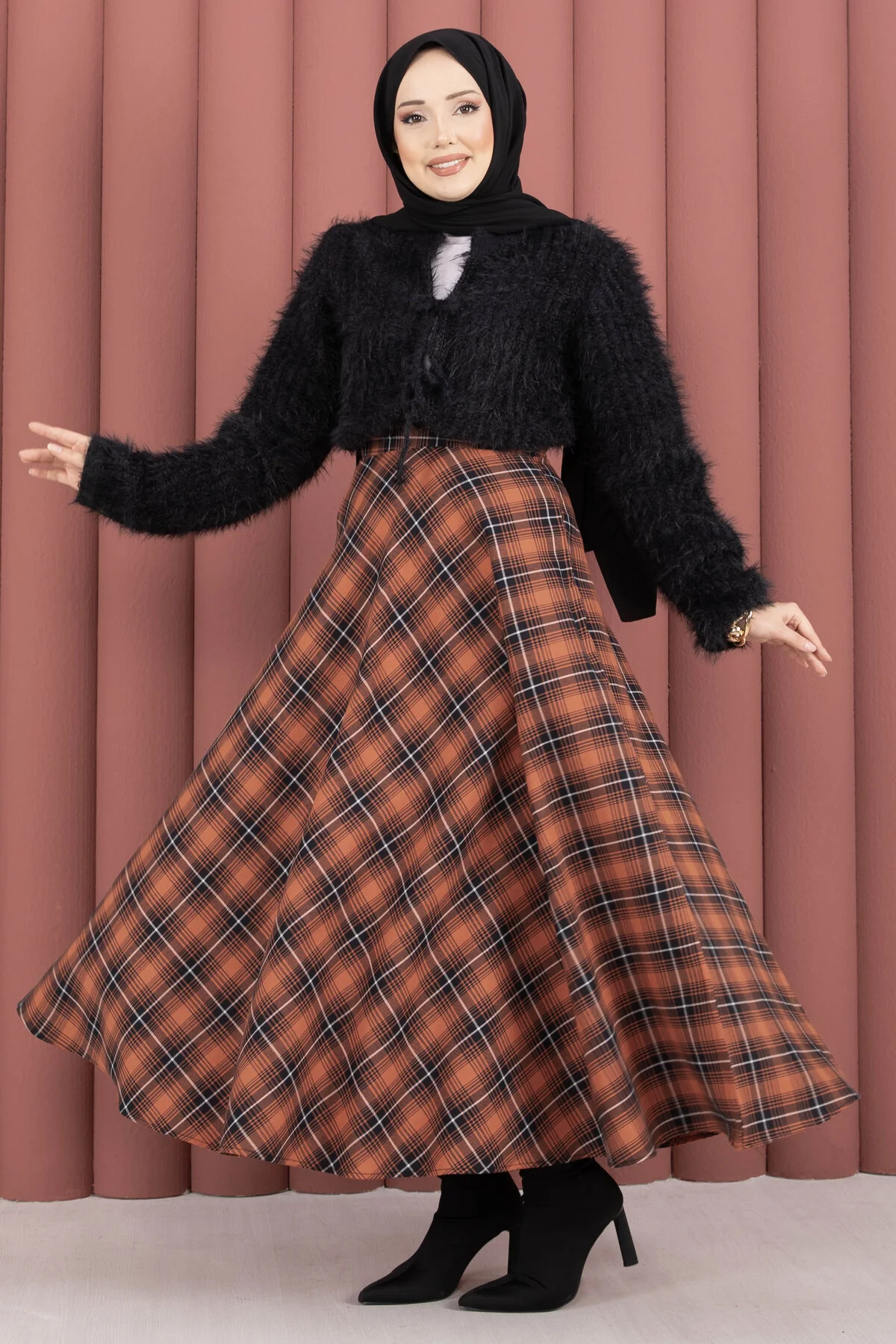 Diagonal Check Pattern Skirt