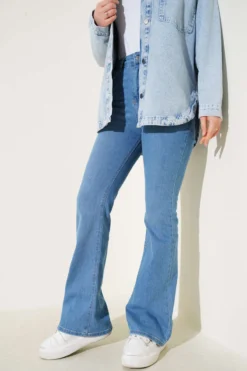 Vista alternativa de High Waist Flared Pants Blue