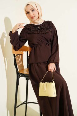 Alternatieve weergave van Ruffled Neck Tie Waist Skirted Two-Piece Set Brown