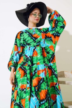 Vue alternative de Tie Neck Batwing Sleeve Dress Green