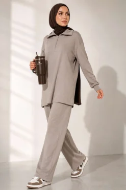 منظر بديل لـ Half-Zip Loisha Tunic Two-Piece Set Beige