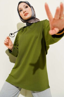 Batwing Basic Tunic Green