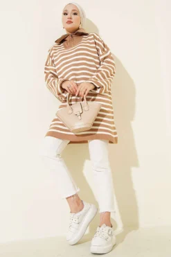 منظر بديل لـ Horizontal Striped Half-Zip Knit Tunic