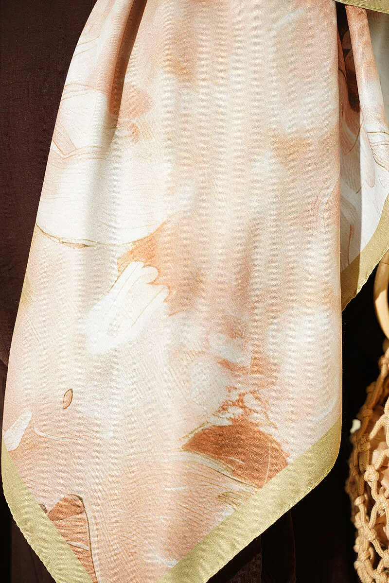 120 cm Pastel Floral Scarf Hazel - immagine 4