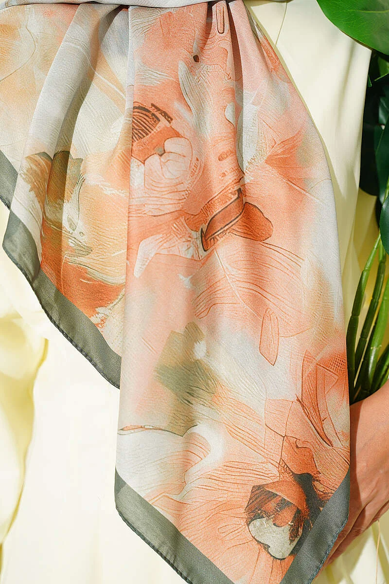 120 cm Pastel Floral Scarf Emerald - Image 4
