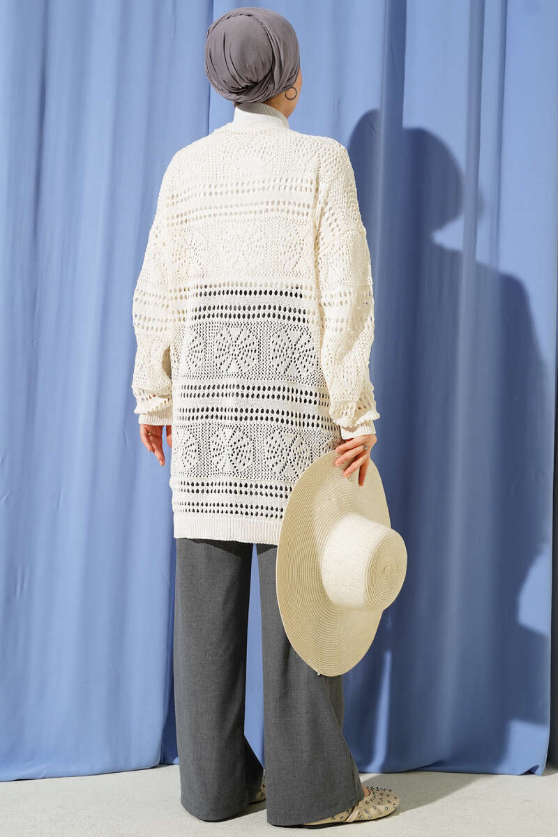 Wooden Buttoned Openwork Knit Cardigan Ecru - الصورة 3