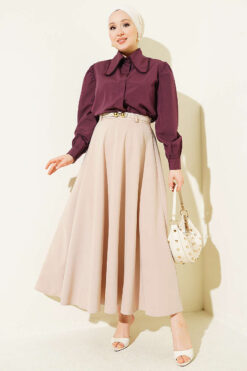 Alternative view of Short Blouse with Baby Collar and Lace Details Plum