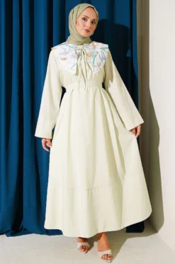 Belted Dress with Baby Collar and Inner Layer Mint