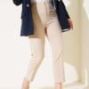 High-Waisted Slim Fit Fabric Trousers Beige – Bild 2