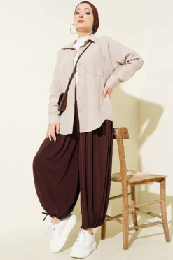 Vue alternative de Belted Ankle-Tied Trousers Brown