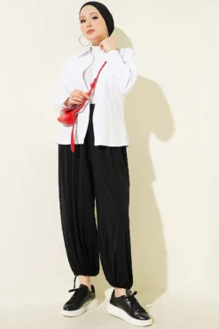 Vue alternative de Belted Ankle-Tied Trousers Black