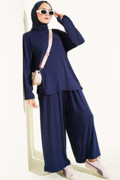 Basic Two-Piece Set Navy Blue