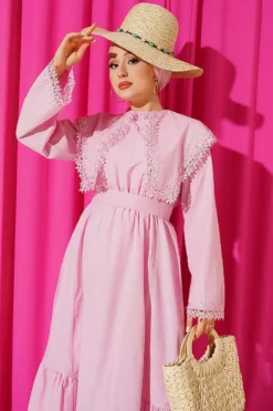 Alternative view of Bicycle Neck Dress with Lace Detail Pink