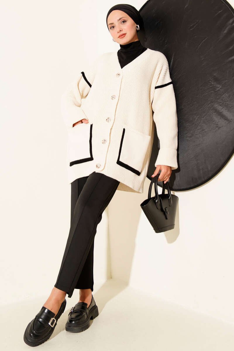 Pocketed Gold Button Knit Cardigan Beige - الصورة 2