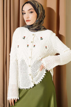 Floral Embroidered Button-Up Short Knit Cardigan White