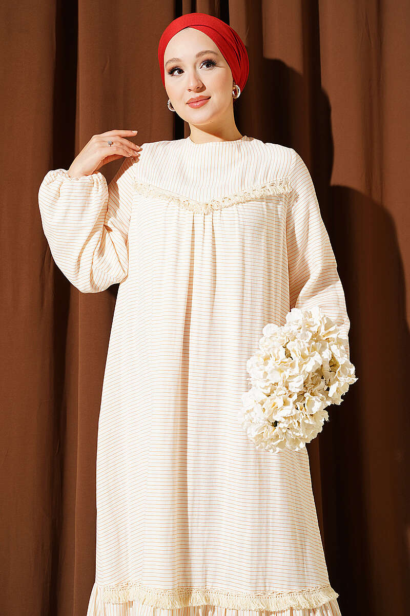 Striped Dress with Lace Detail Beige - الصورة 2