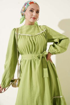 Alternative view of Lace-Detail Ankle-Banded Dress Green