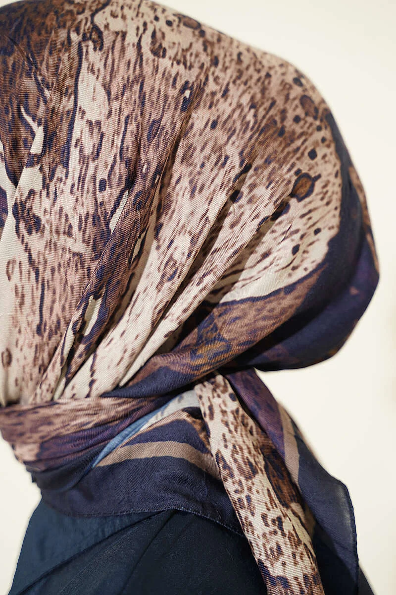 Printed Ayda Bamboo Crepe Scarf Navy Blue - Image 4