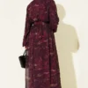 ⁦Printed Elastic Waist Chiffon Dress Burgundy⁩ - الصورة ⁦3⁩