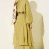 ⁦High Neck Piece Detailed Three-Layered Skirt Two-Piece Set⁩ - الصورة ⁦3⁩