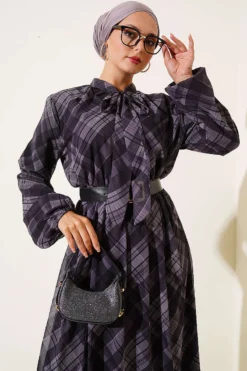 Alternatieve weergave van Checkered Belted Chiffon Dress