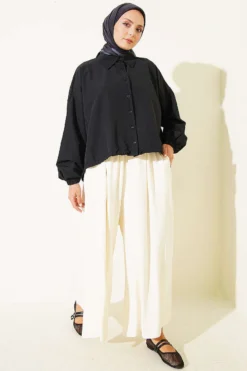 Alternative view of Relaxed Fit Hem Edge Tunic with Gathered Details Black