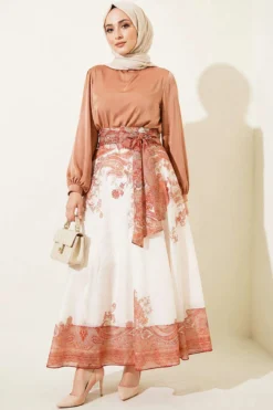 Vue alternative de Ethnic Patterned Self-Belt Skirt Tan