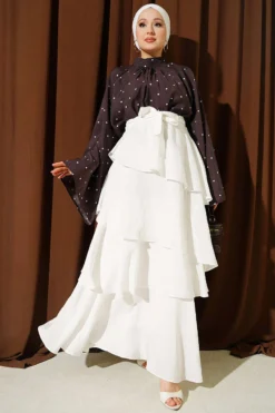 Vista alternativa de Ruffled Waistband Detail Chiffon Skirt with Hem Edge Ecru