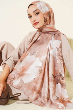 Alternative view of Digital Print Shawl Latte