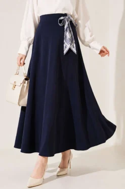 Alternatieve weergave van Pocketed Skirt with Scarf Detail Navy Blue