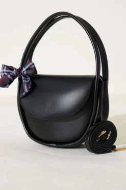 Magnetic Oval Bag with Scarf Black