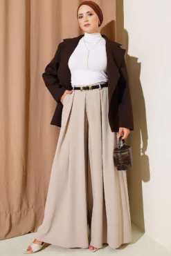 Vue alternative de Wide Pleated Pocket Skirt Pants Beige