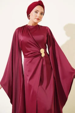 Alternative Ansicht von Wide Sleeve Satin Evening Dress with Gold Buckle Burgundy