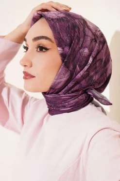 Vista alternativa di Floral Pattern Bamboo Crinkle Scarf Magenta